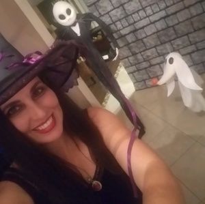 Meet your Posher, Rebecca